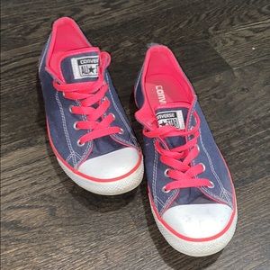 🌺 converse sneakers